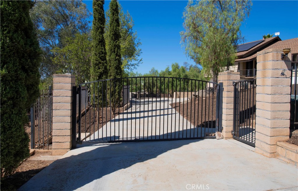 30856 Hillview Road Valley Center, CA 92082 - Photo 2 of 53 Gallery Image 2