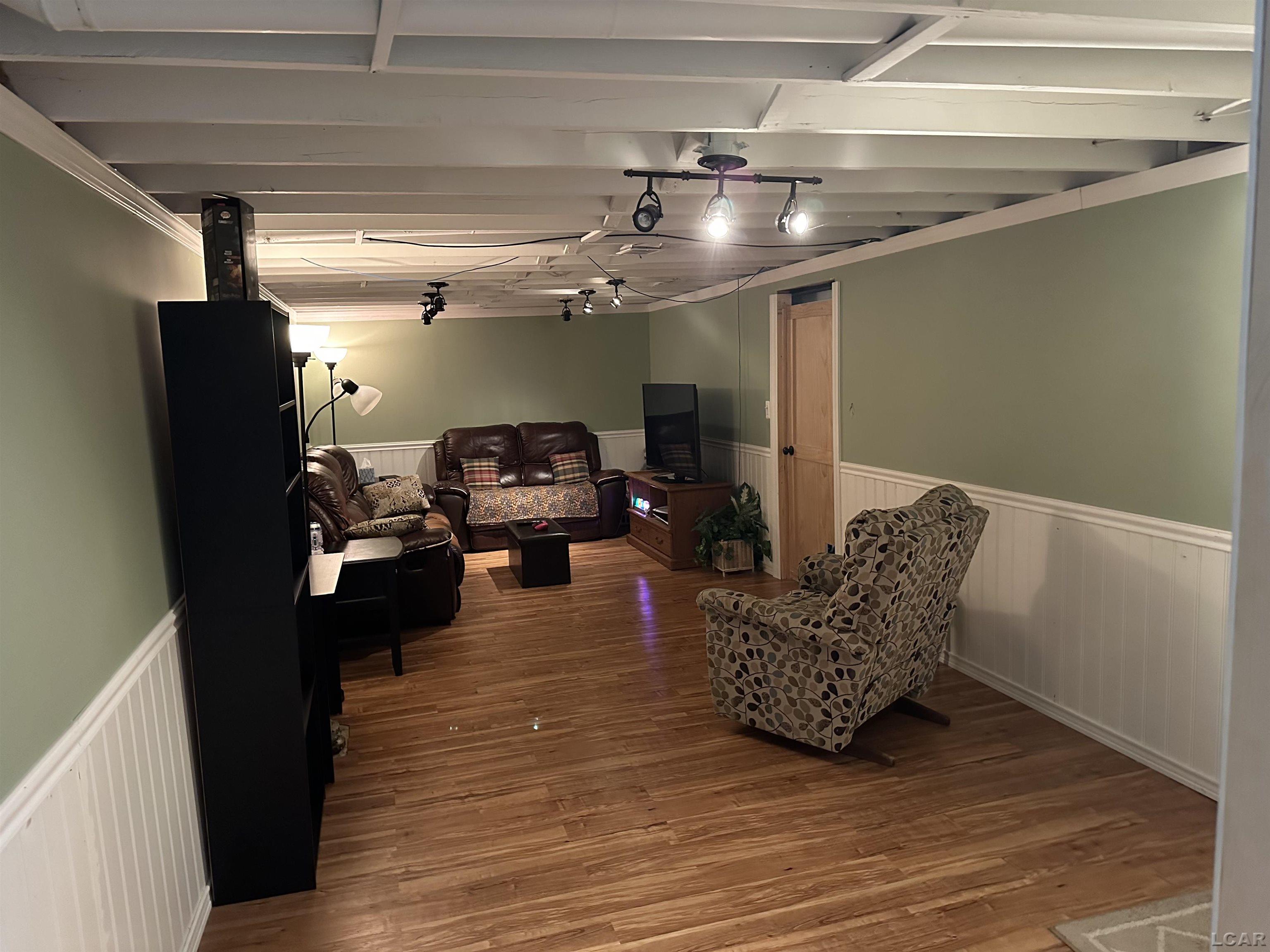 25468 Reeck Road Trenton, MI 48183 - Photo 35 of 49 50114961-37.JPG
