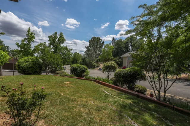 $349,000 | 5663 Terra Linda Way, Redding, CA 96003