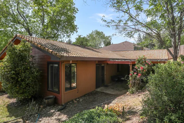 $349,000 | 5663 Terra Linda Way, Redding, CA 96003