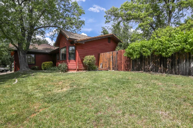 $349,000 | 5663 Terra Linda Way, Redding, CA 96003