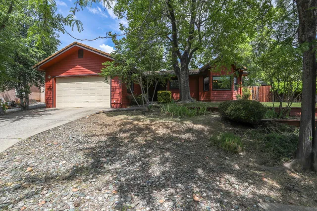 $349,000 | 5663 Terra Linda Way, Redding, CA 96003
