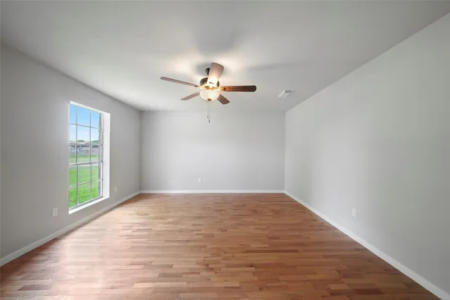 $214,900 | 205 Bert Street, Angleton, TX 77515