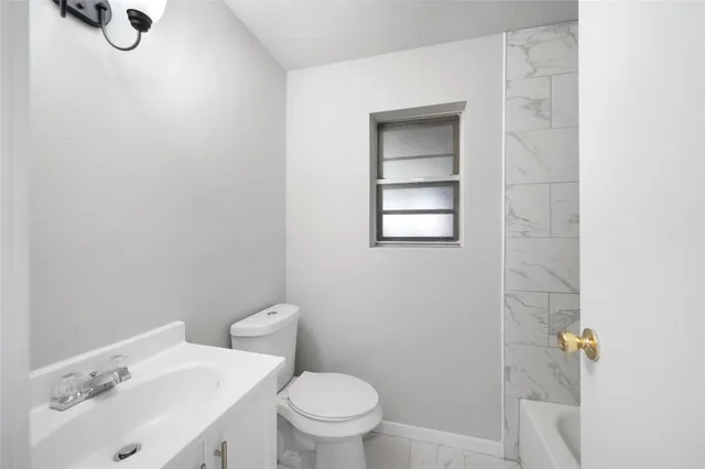 $214,900 | 205 Bert Street, Angleton, TX 77515