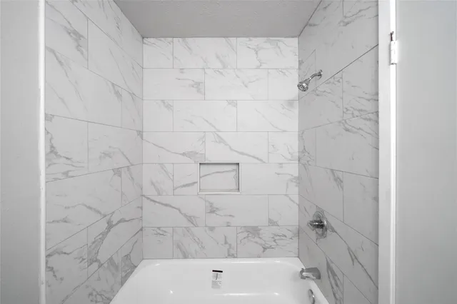 $214,900 | 205 Bert Street, Angleton, TX 77515