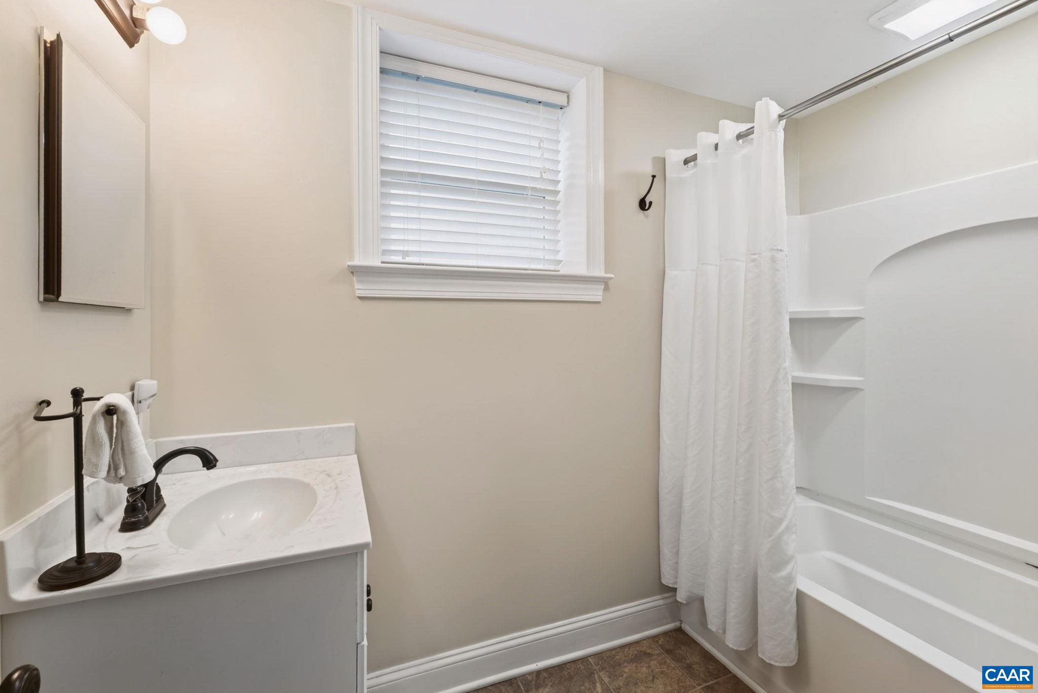 104 Buckingham Road Charlottesville, VA 22903 - Photo 34 of 52 Gallery Image 34