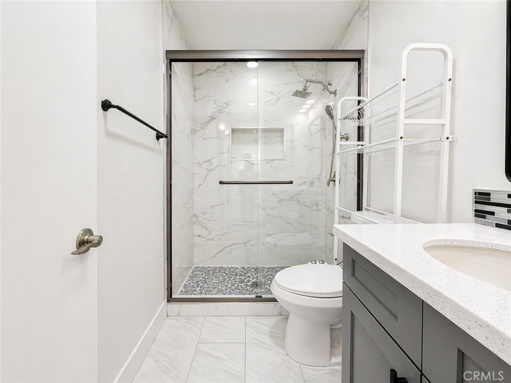 729 South Knott, Unit 231 Anaheim, CA 92804 - Photo 12 of 27