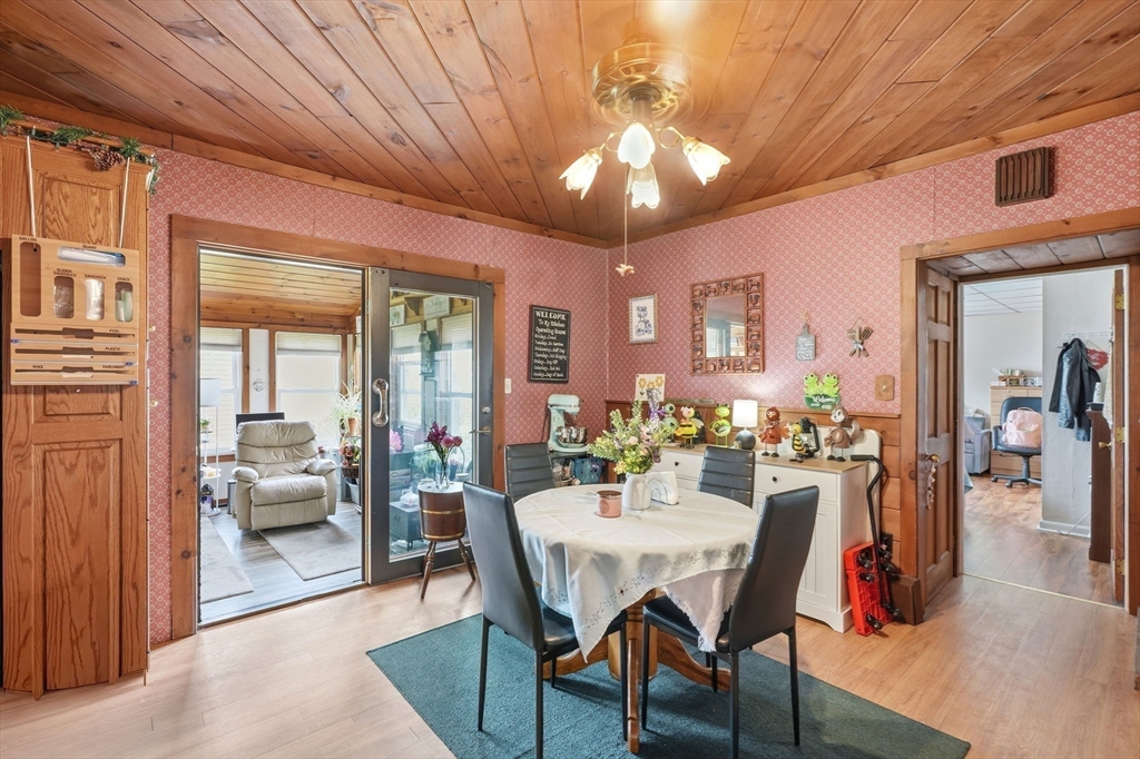 585 County Street Taunton, MA 02780 - Photo 10 of 41
