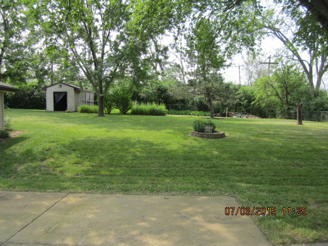 551 West Edgewood Road Lombard, IL 60148 - Photo 20 of 25