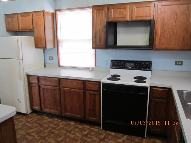 551 West Edgewood Road Lombard, IL 60148 - Photo 6 of 25
