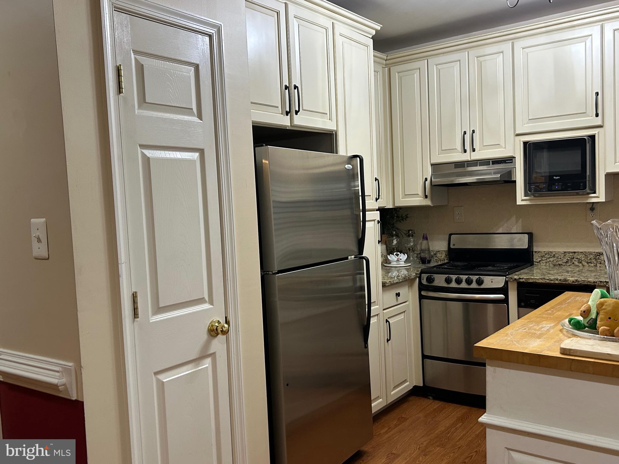 10409 Lees Mill Road Warrenton, VA 20186 - Photo 28 of 57 BASEMENT KITCHEN