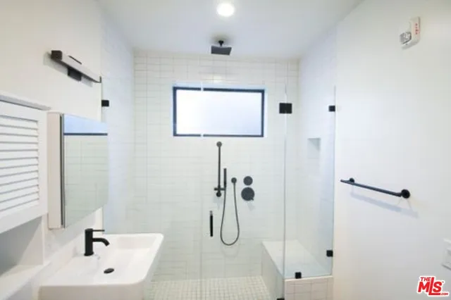 $1,995 | 321 North Bixel Street, Unit 2, Los Angeles, CA 90026