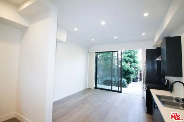 $1,995 | 321 North Bixel Street, Unit 2, Los Angeles, CA 90026