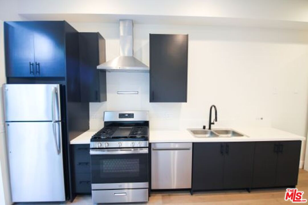 321 North Bixel Street, Unit 2 Los Angeles, CA 90026 - Photo 18 of 22