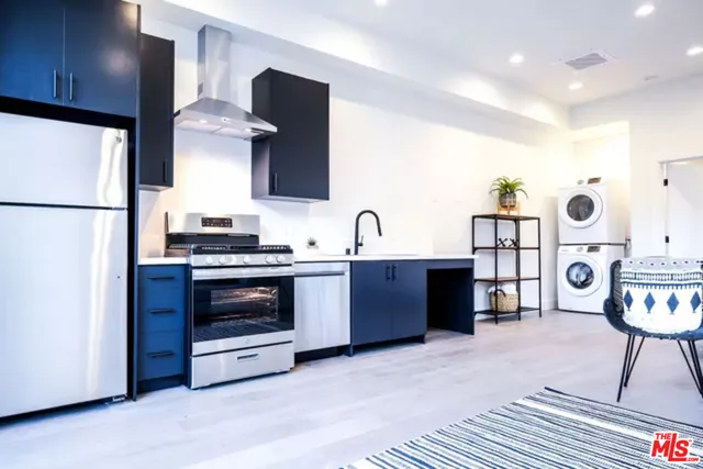 $1,995 | 321 North Bixel Street, Unit 2, Los Angeles, CA 90026