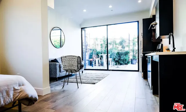 $1,995 | 321 North Bixel Street, Unit 2, Los Angeles, CA 90026