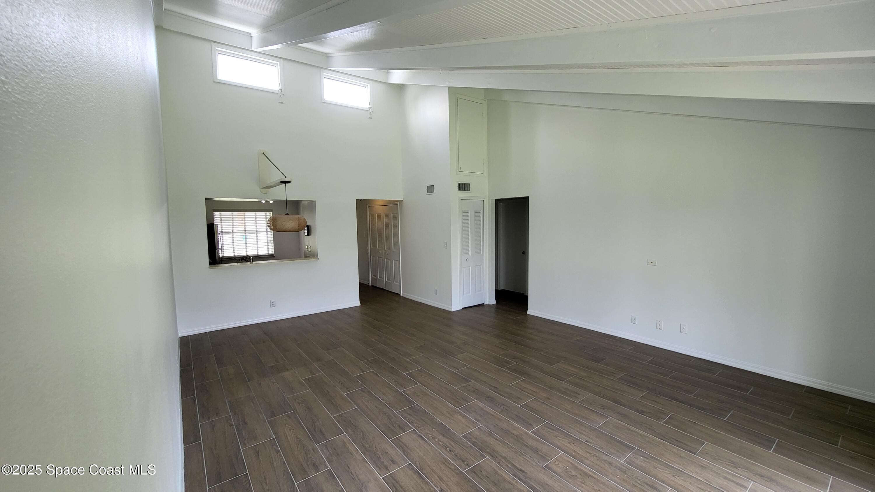 2016 Grant Place, Unit 101 Melbourne, FL 32901 - Photo 7 of 19 20240421_112140