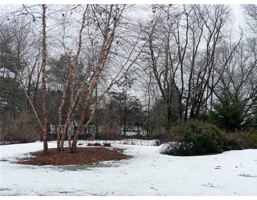 206 Rumstick Road Barrington, RI 02806 - Photo 12 of 12 Yard/Garden.