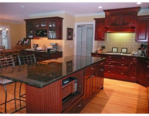 206 Rumstick Road Barrington, RI 02806 - Photo 5 of 12 Kitchen.