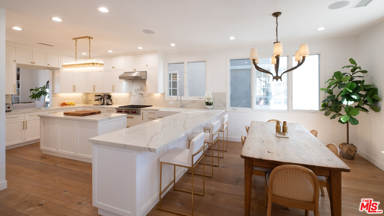 131 Roma Court Marina del Rey, CA 90292 - Photo 12 of 60