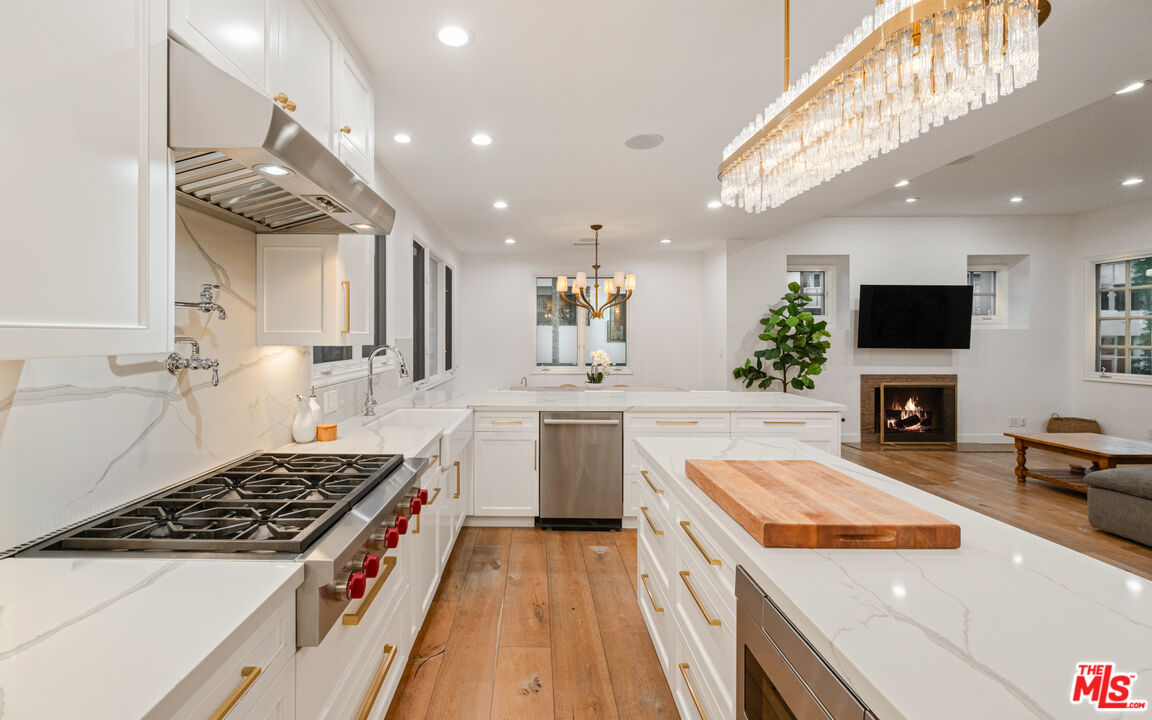 131 Roma Court Marina del Rey, CA 90292 - Photo 16 of 60