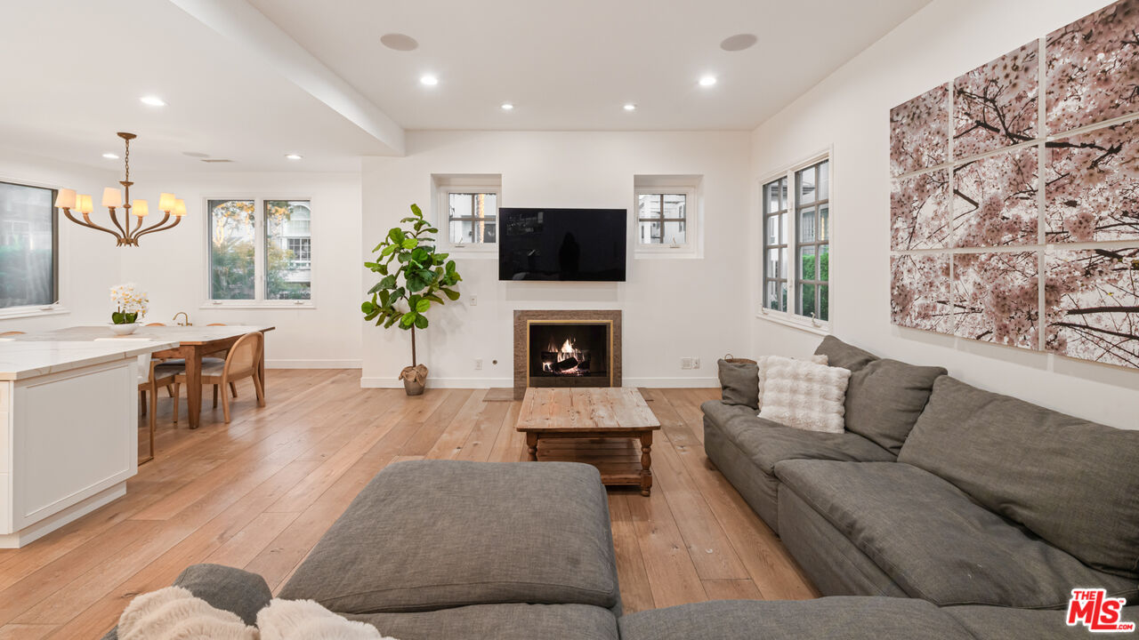 131 Roma Court Marina del Rey, CA 90292 - Photo 18 of 60