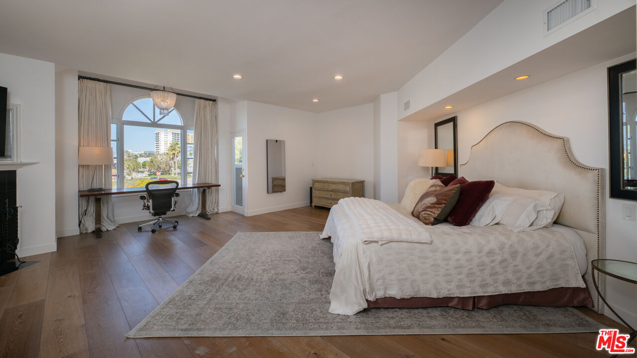 131 Roma Court Marina del Rey, CA 90292 - Photo 21 of 60