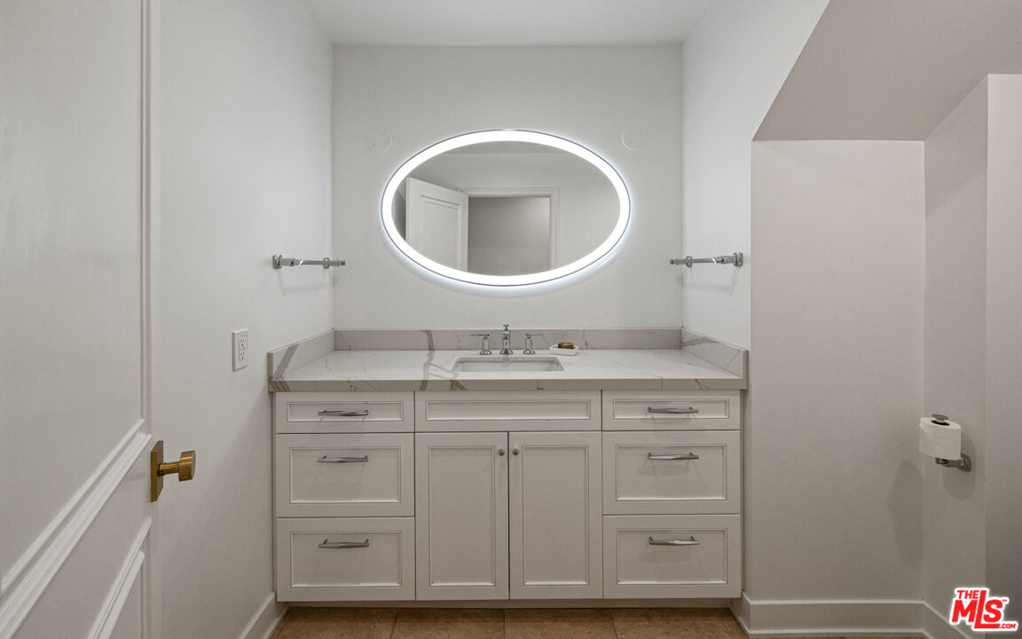 131 Roma Court Marina del Rey, CA 90292 - Photo 33 of 60