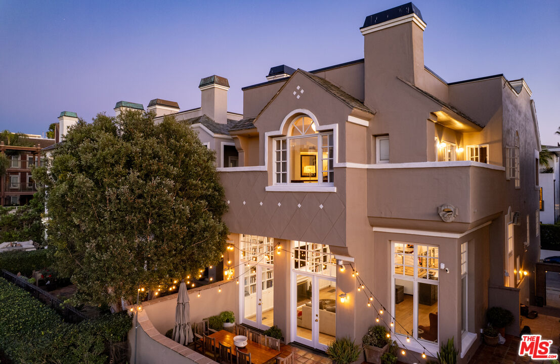 131 Roma Court Marina del Rey, CA 90292 - Photo 45 of 60