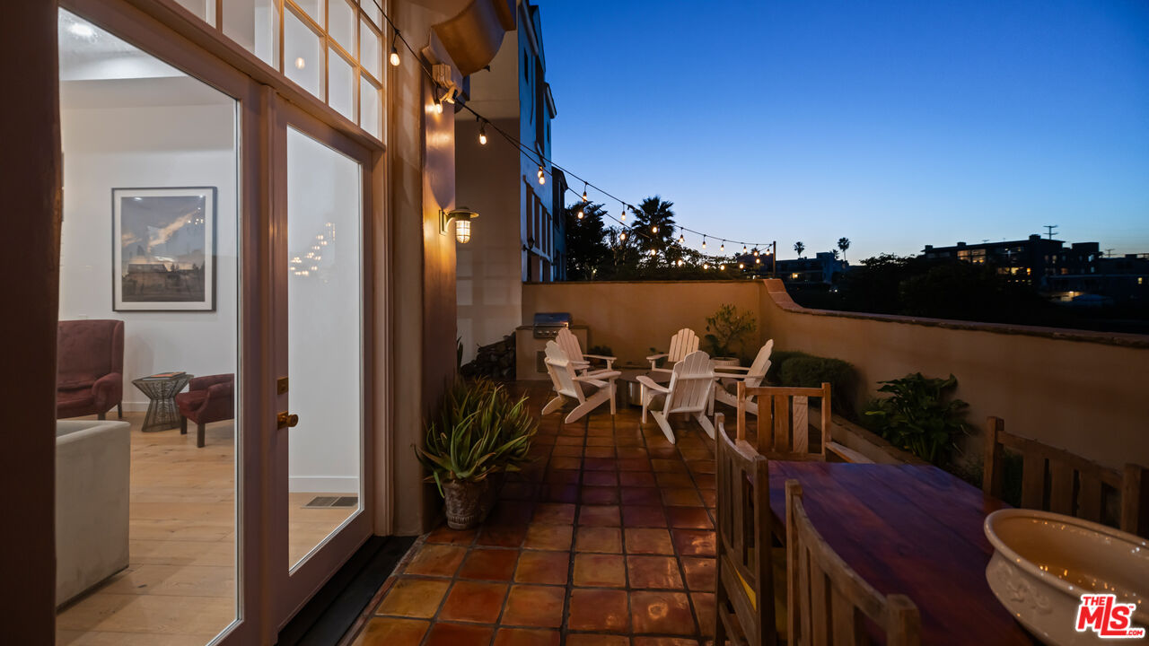 131 Roma Court Marina del Rey, CA 90292 - Photo 49 of 60