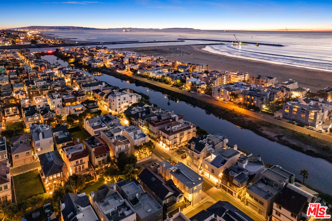 131 Roma Court Marina del Rey, CA 90292 - Photo 59 of 60