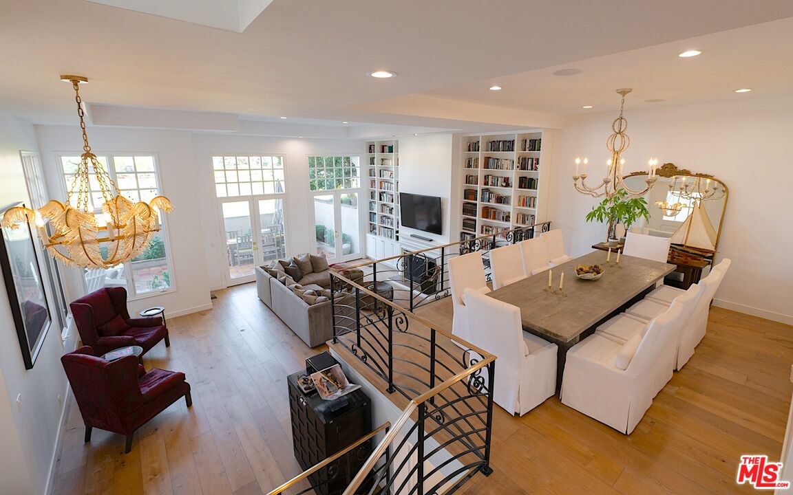 131 Roma Court Marina del Rey, CA 90292 - Photo 10 of 60