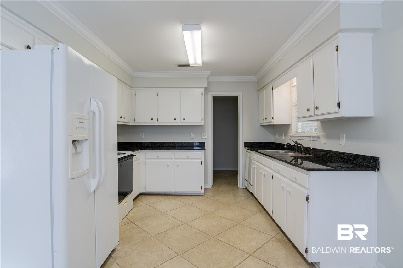 262 Montclair Loop Daphne, AL 36526 - Photo 13 of 22
