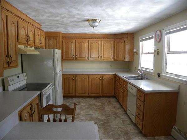 214 Carpenter Hill Road Charlton, MA 01507 - Photo 6 of 29 Gallery Image 6