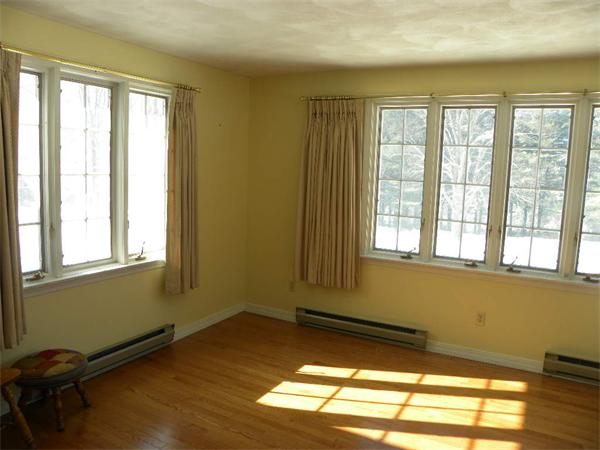 214 Carpenter Hill Road Charlton, MA 01507 - Photo 8 of 29 Gallery Image 8