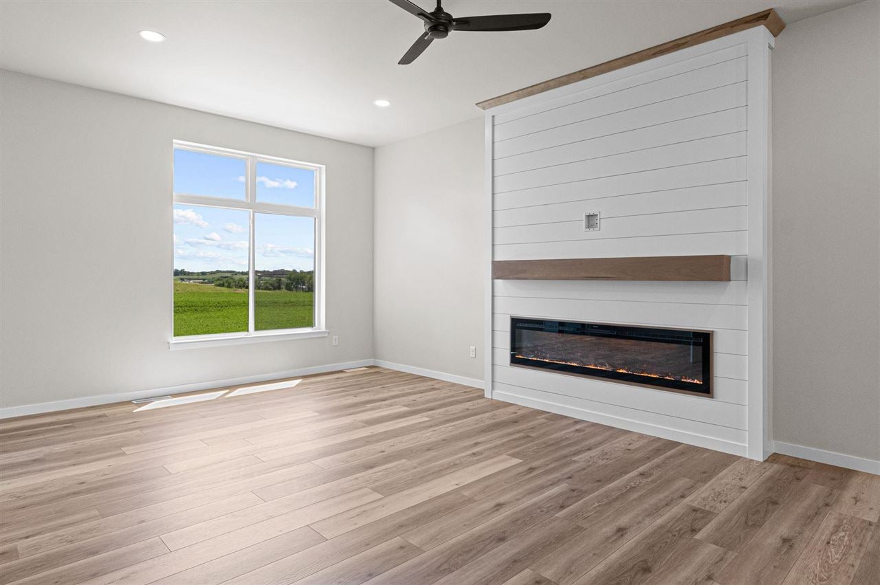 3072 Ridgeview Circle Coralville, IA 52241 - Photo 12 of 39 Gallery Image 12