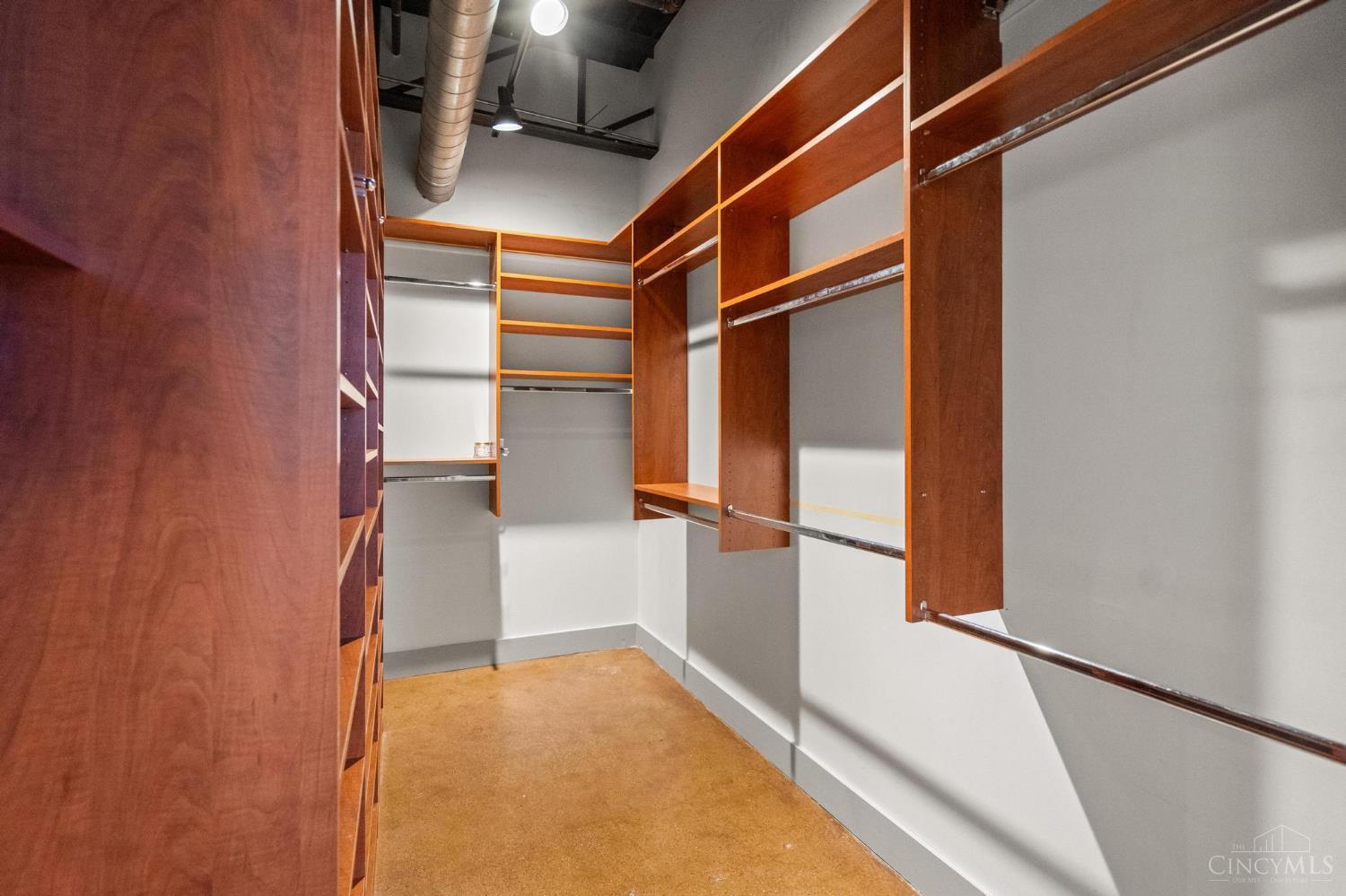 512 Reading Road, Unit 203 Cincinnati, OH 45202 - Photo 25 of 44 Gallery Image 25