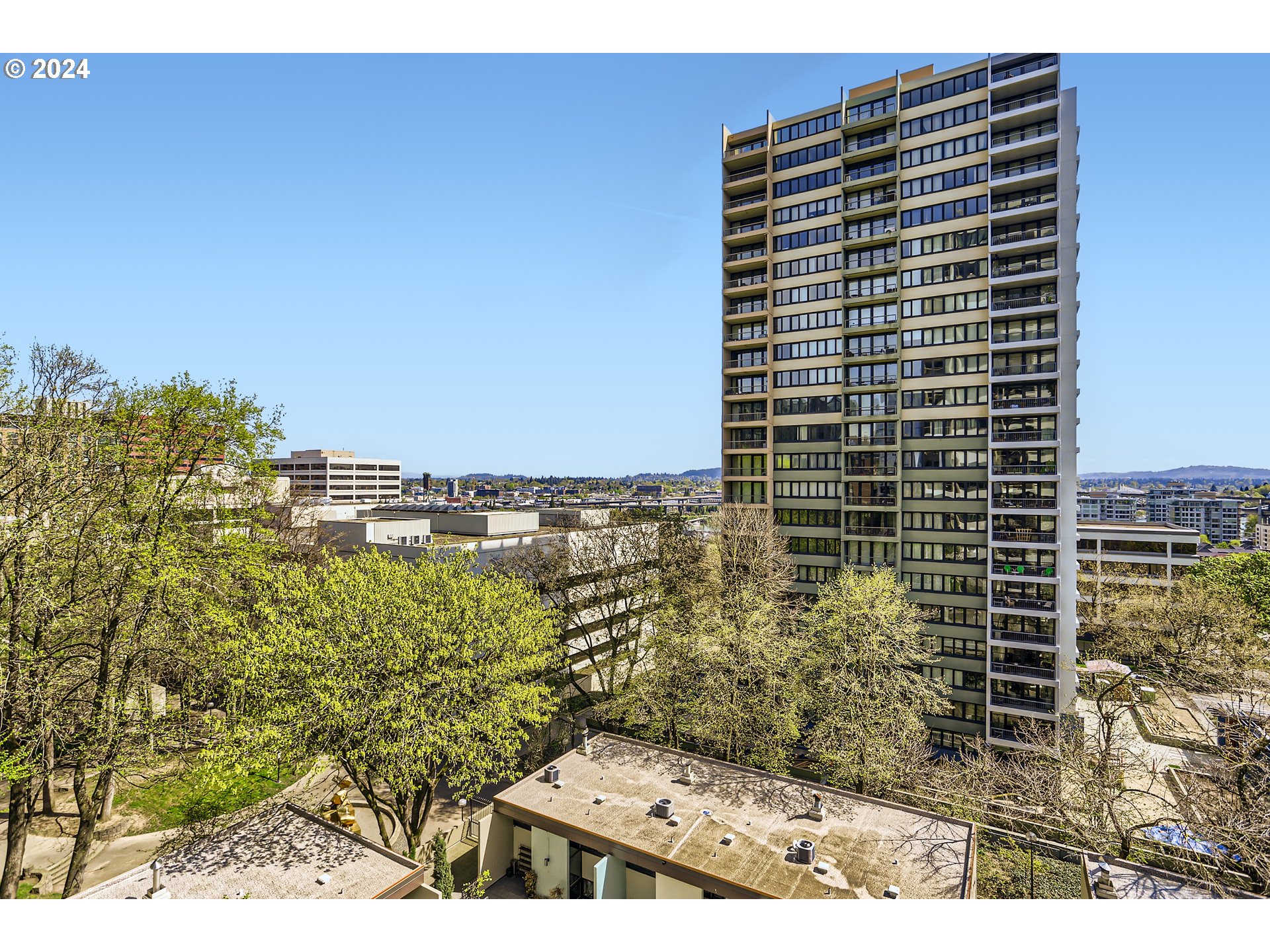 255 Southwest Harrison Street, Unit 8G Portland, OR 97201 - Photo 14 of 25 View