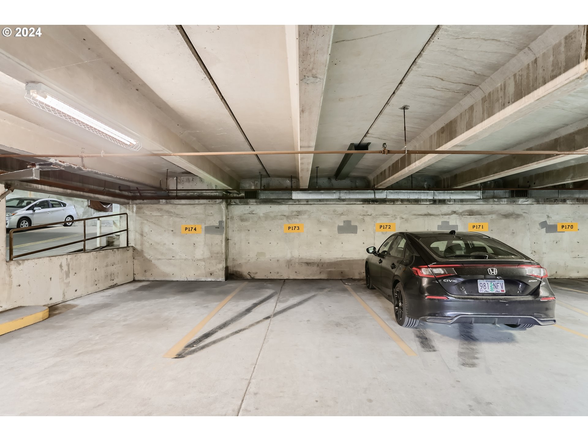 255 Southwest Harrison Street, Unit 8G Portland, OR 97201 - Photo 24 of 25 Parking