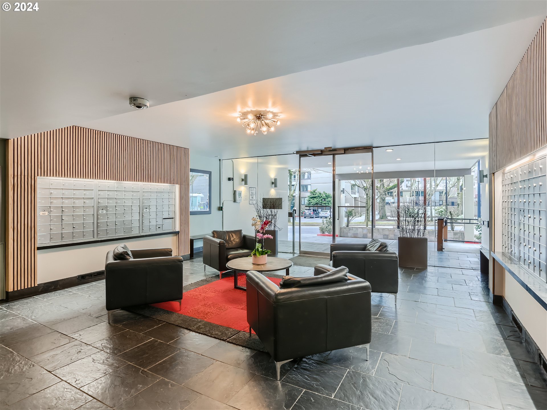 255 Southwest Harrison Street, Unit 8G Portland, OR 97201 - Photo 5 of 25 Lobby