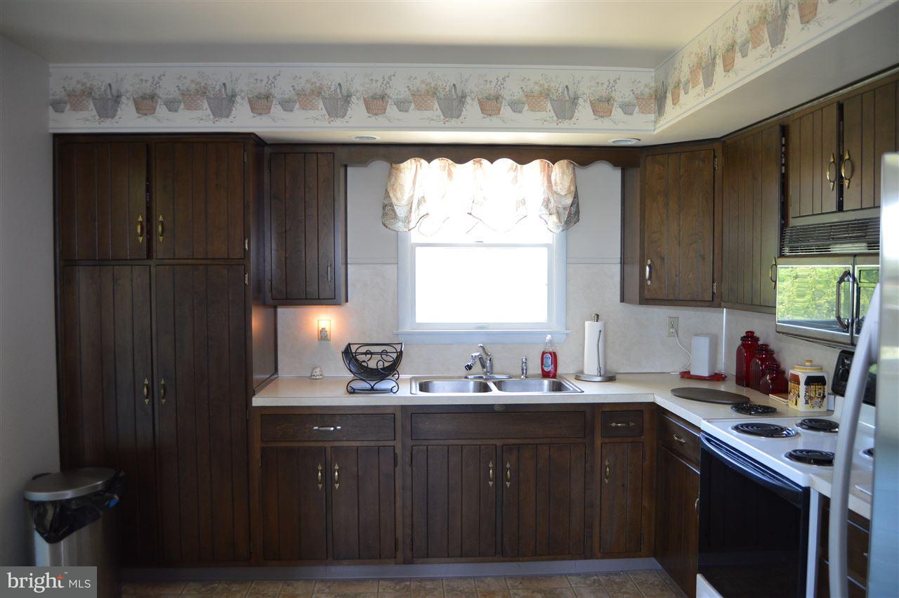 5210 Church Road Felton, PA 17322 - Photo 5 of 32