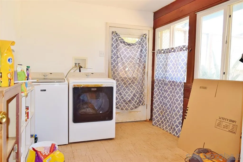 1852 Lilac Road Ramona, CA 92065 - Photo 16 of 25 a utility room with dryer and washer