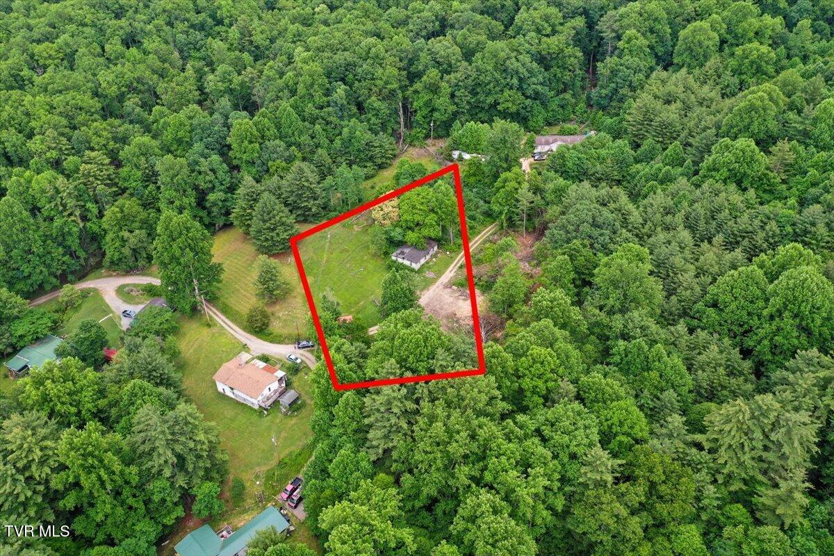 1258 Hawkins Road Laurel Bloomery, TN 37680 - Photo 28 of 29 28-DJI_0210