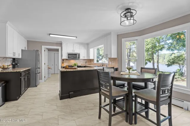 $649,900 | 6992 Riverpoint Road, Elm City, NC 27822