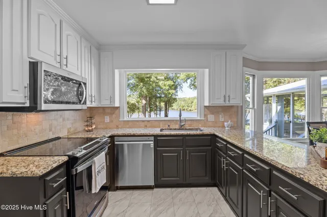 $649,900 | 6992 Riverpoint Road, Elm City, NC 27822