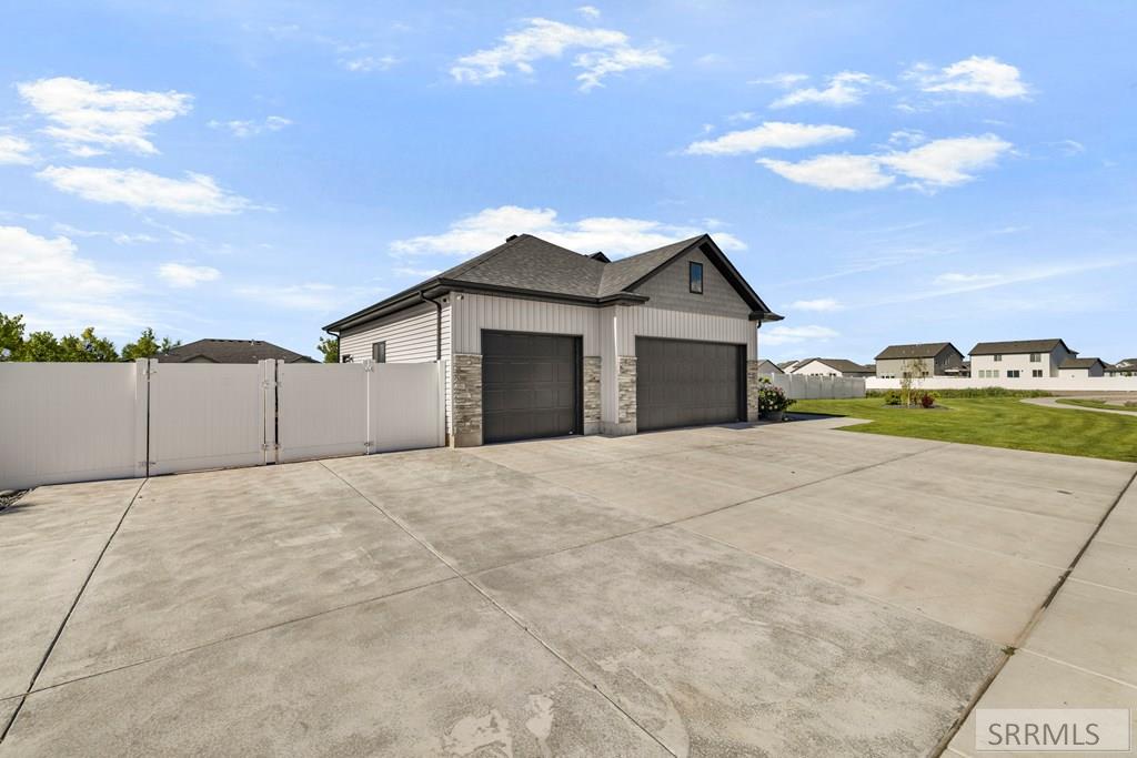 3042 Lin Road Idaho Falls, ID 83401 - Photo 3 of 68 Front Exterior