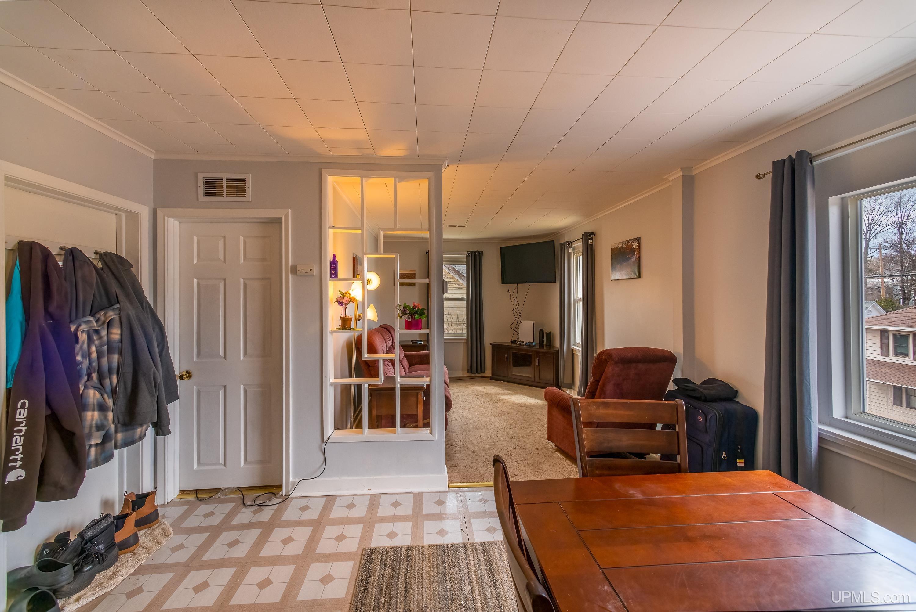 708 Bank Street Ishpeming, MI 49849 - Photo 17 of 36