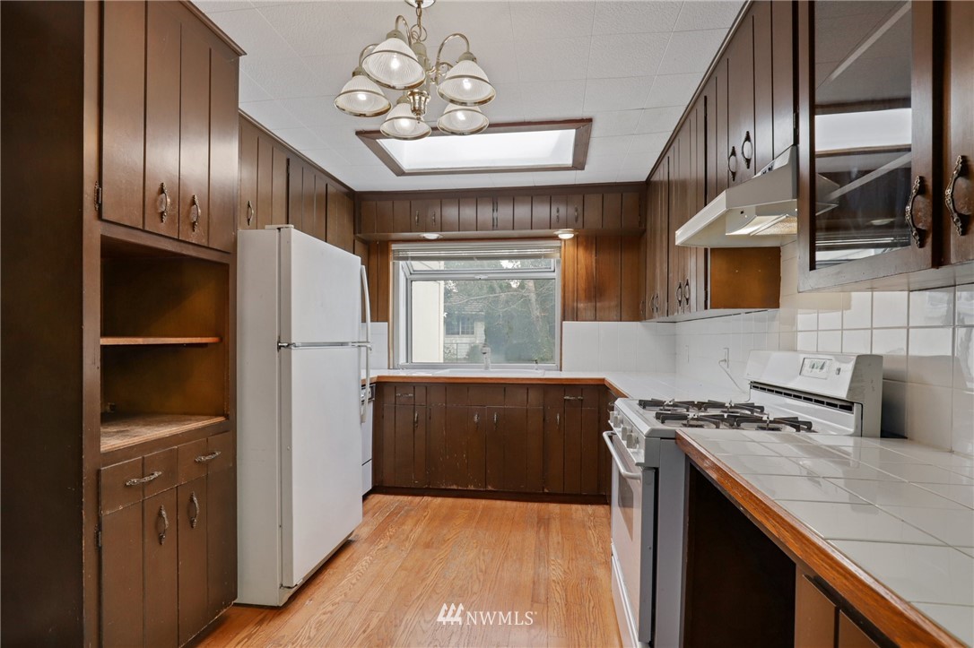 10416 Meadow Road Southwest Lakewood, WA 98499 - Photo 11 of 40 Gallery Image 11