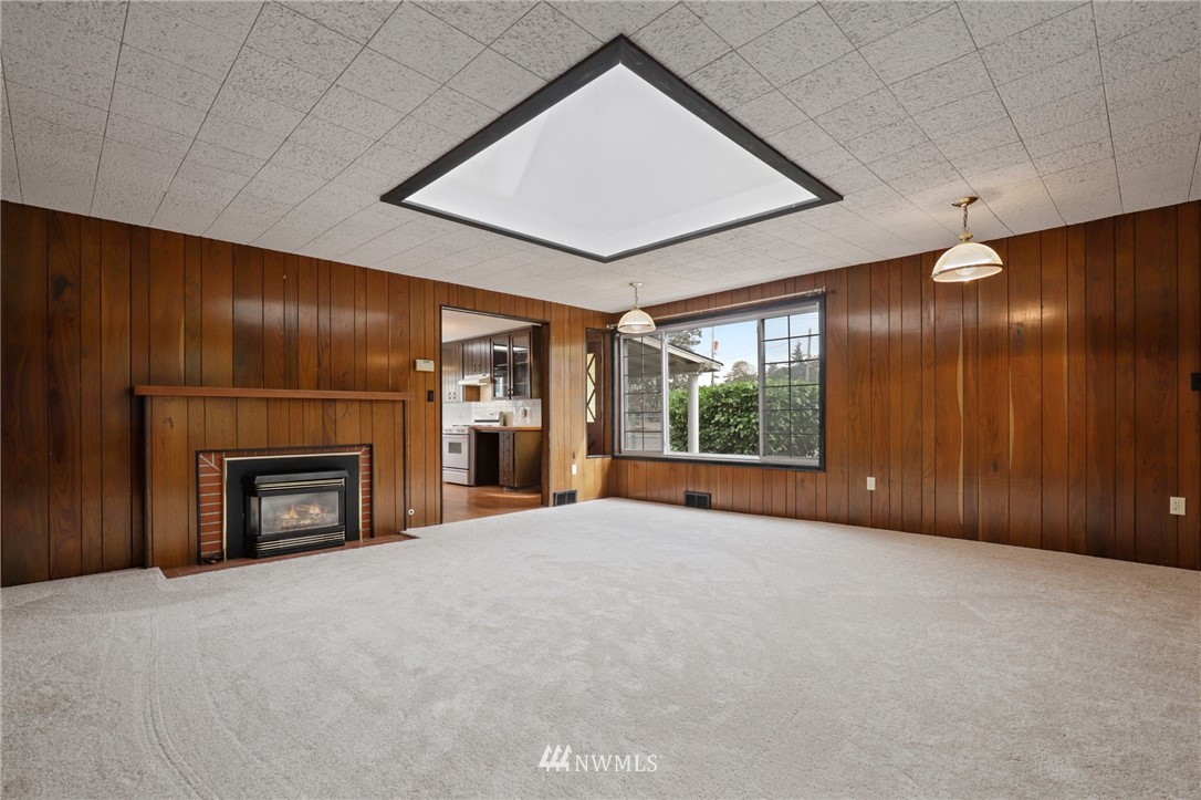 10416 Meadow Road Southwest Lakewood, WA 98499 - Photo 4 of 40 Gallery Image 4