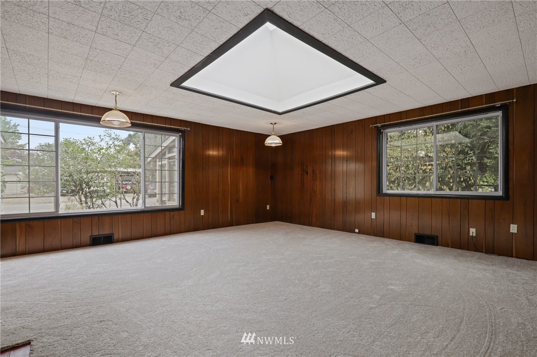 10416 Meadow Road Southwest Lakewood, WA 98499 - Photo 6 of 40 Gallery Image 6
